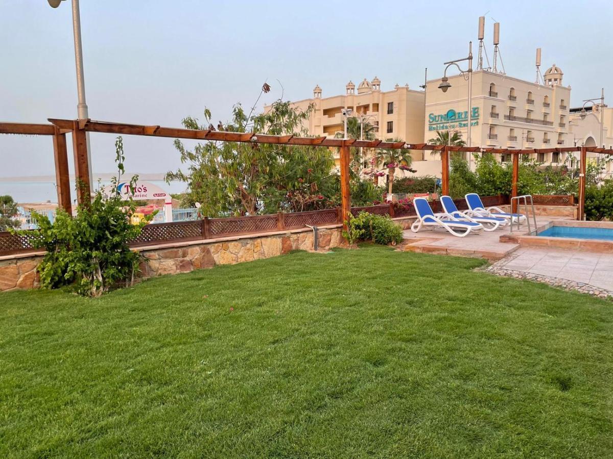 الغردقة Lilly Lounge And Pool Accommodation For Adults Only المظهر الخارجي الصورة
