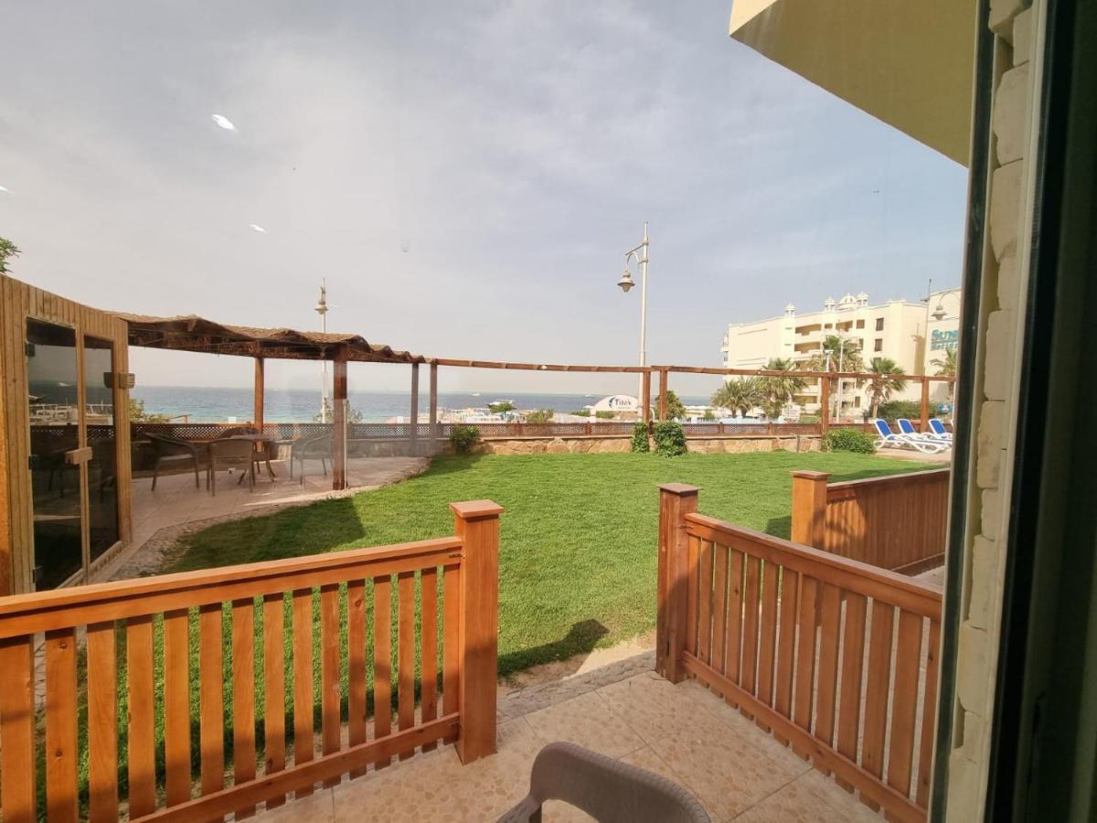 الغردقة Lilly Lounge And Pool Accommodation For Adults Only المظهر الخارجي الصورة