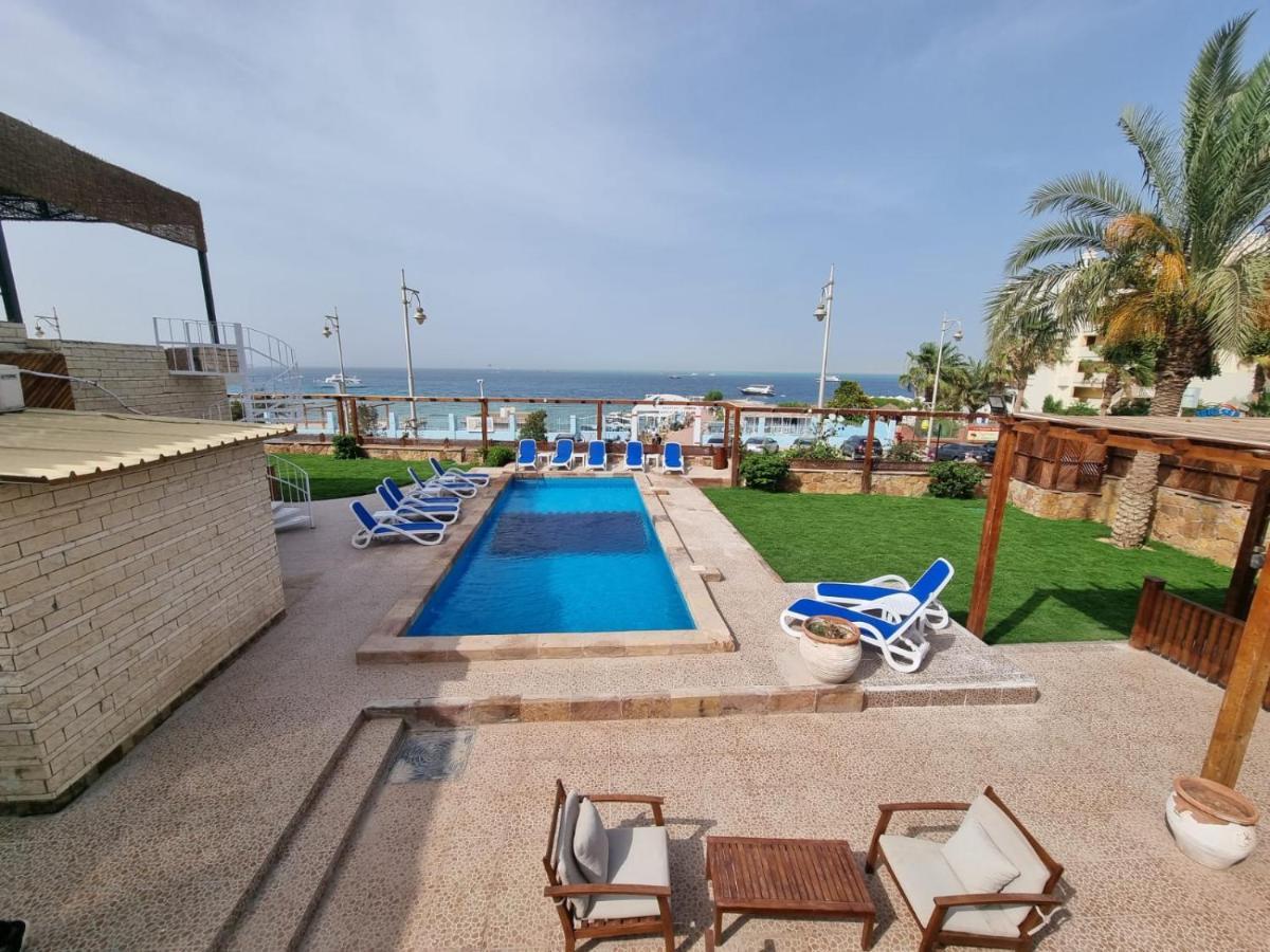 الغردقة Lilly Lounge And Pool Accommodation For Adults Only المظهر الخارجي الصورة