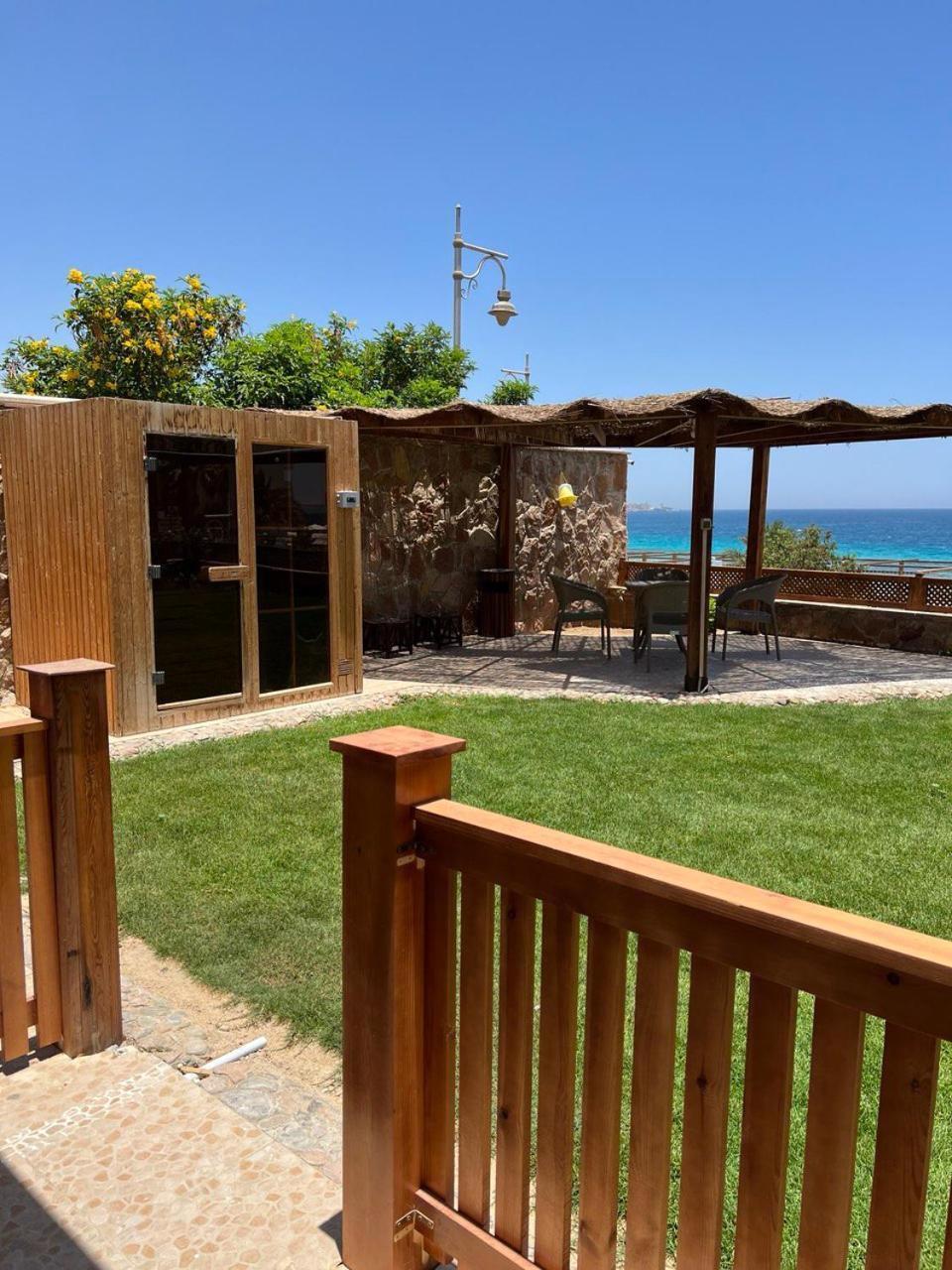 الغردقة Lilly Lounge And Pool Accommodation For Adults Only المظهر الخارجي الصورة