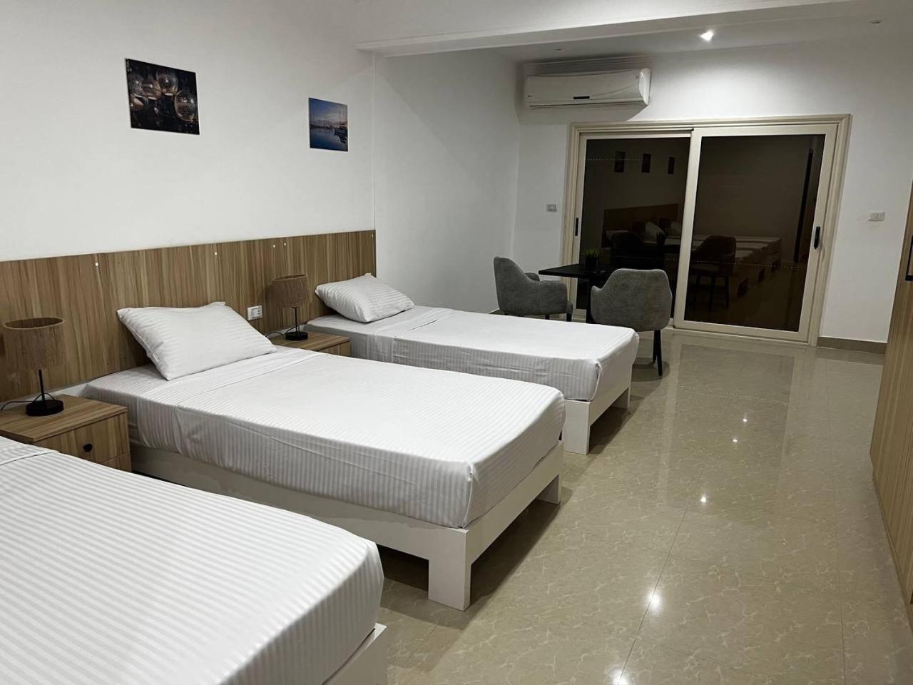 الغردقة Lilly Lounge And Pool Accommodation For Adults Only المظهر الخارجي الصورة