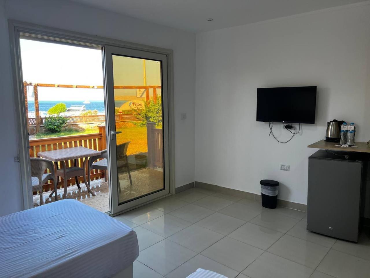 الغردقة Lilly Lounge And Pool Accommodation For Adults Only المظهر الخارجي الصورة