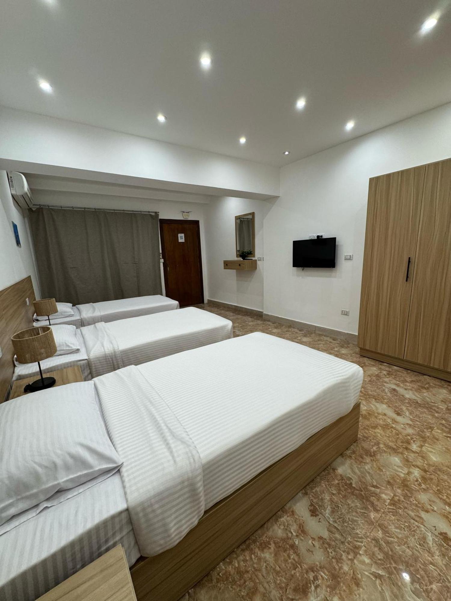 الغردقة Lilly Lounge And Pool Accommodation For Adults Only المظهر الخارجي الصورة