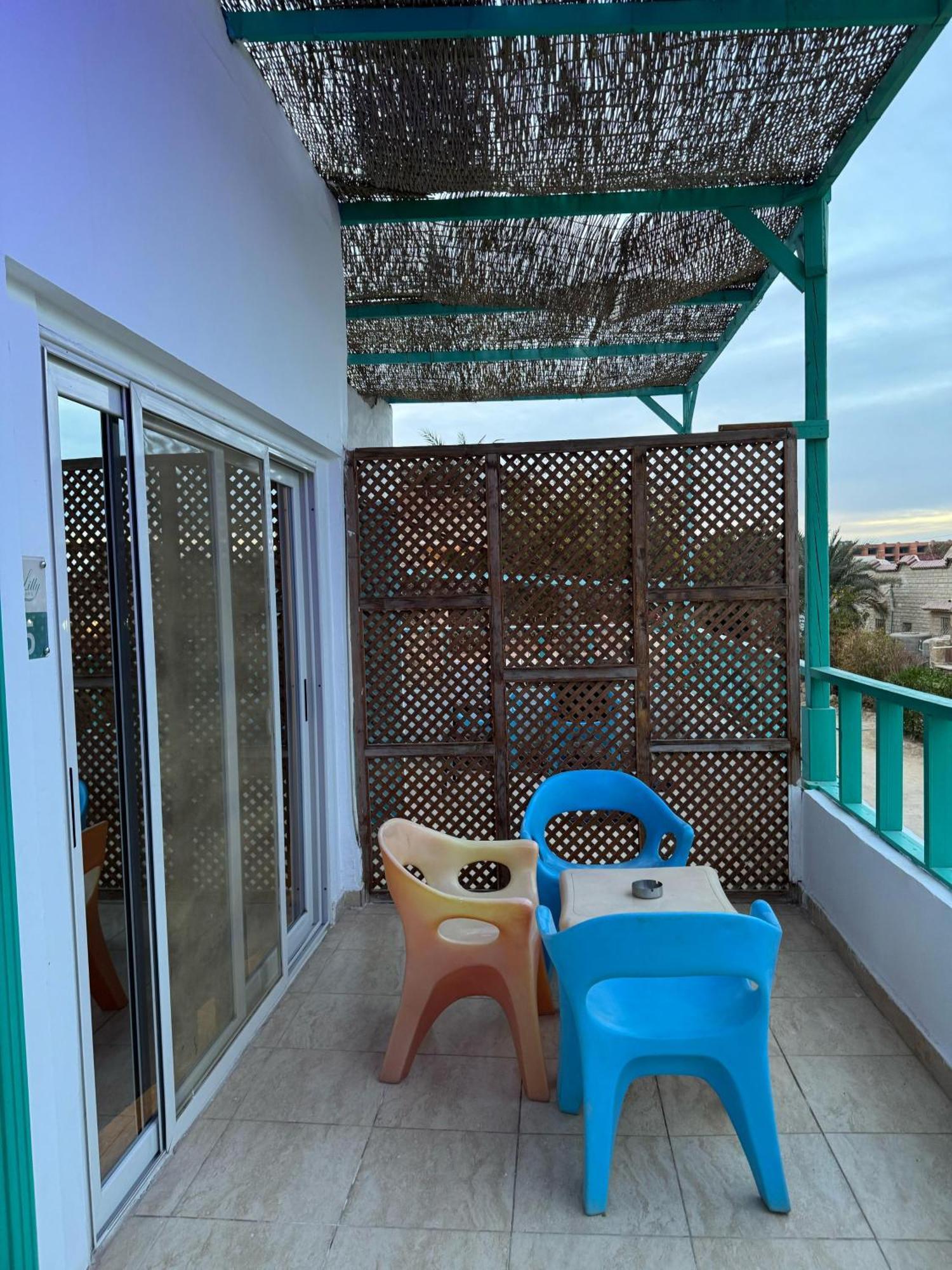 الغردقة Lilly Lounge And Pool Accommodation For Adults Only المظهر الخارجي الصورة